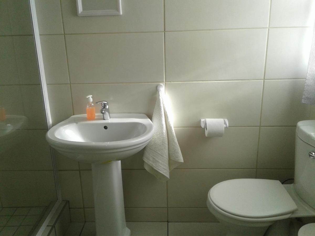 Come Home In Oudtshoorn Self-Catering Units Екстер'єр фото