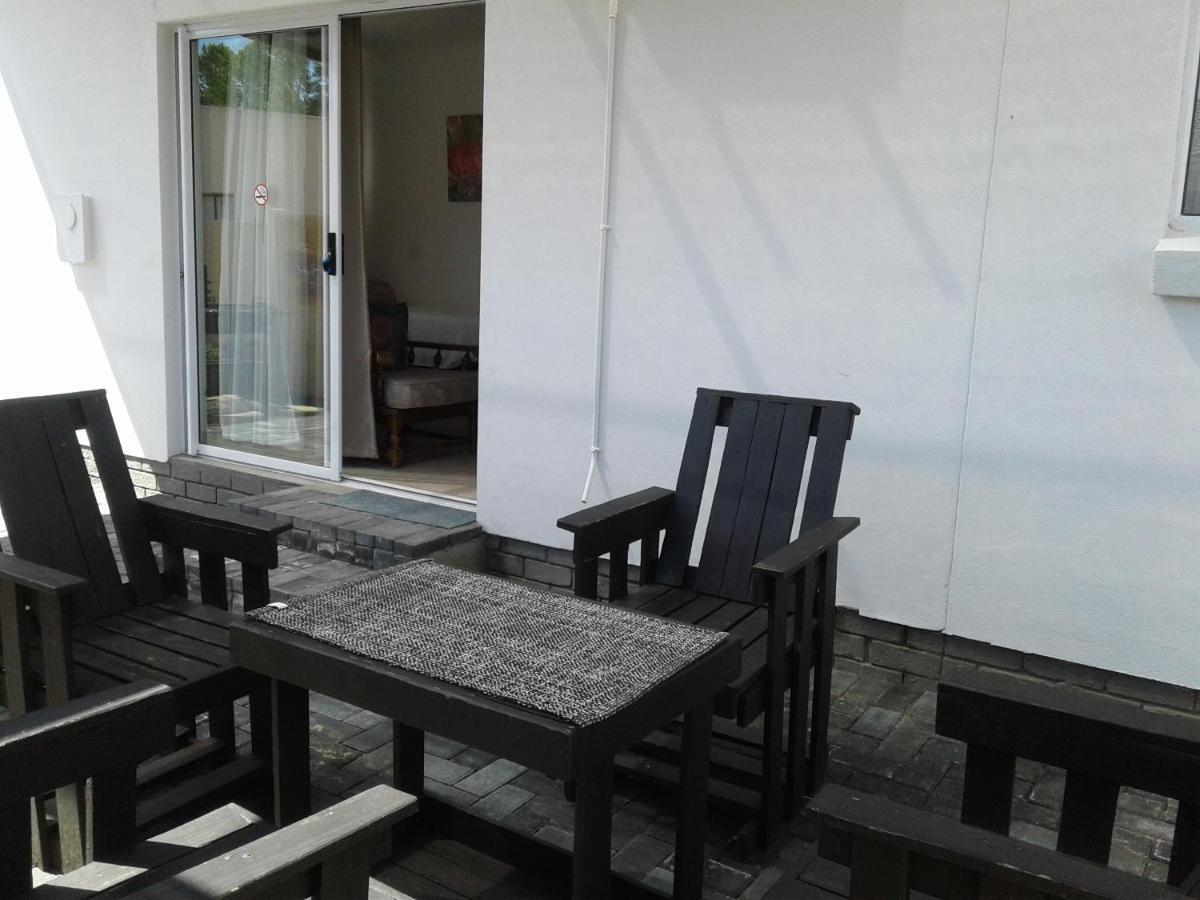 Come Home In Oudtshoorn Self-Catering Units Екстер'єр фото