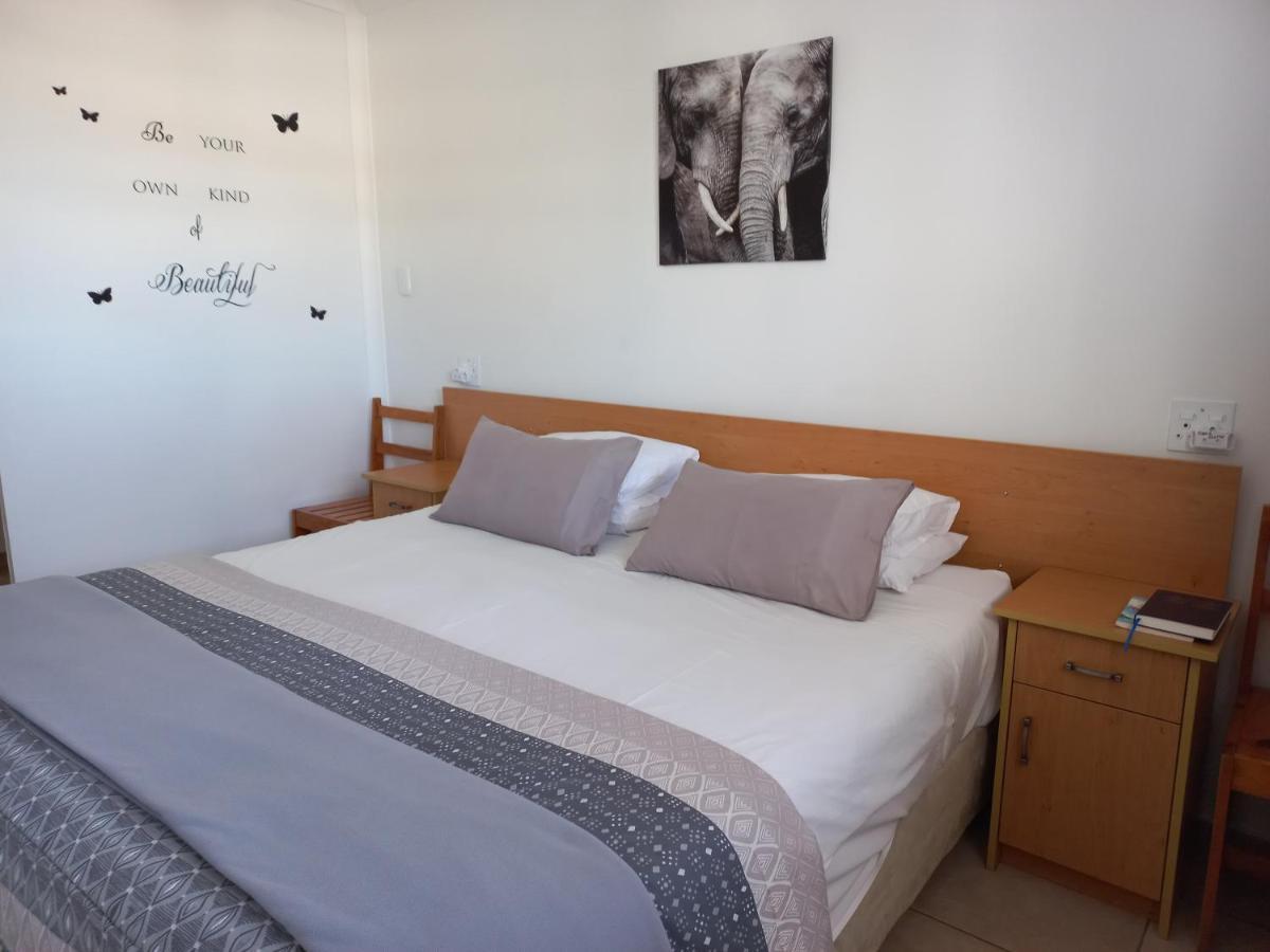 Come Home In Oudtshoorn Self-Catering Units Екстер'єр фото