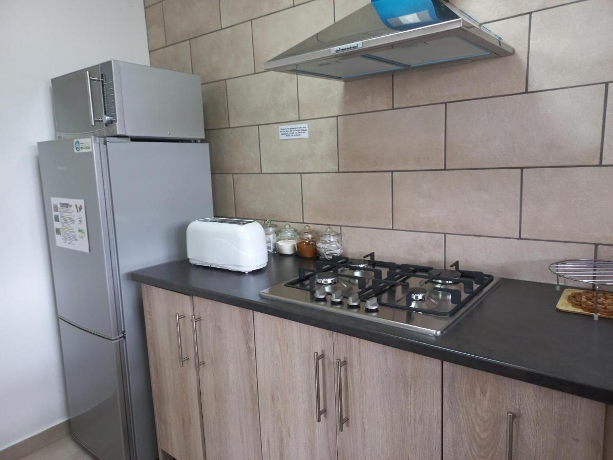 Come Home In Oudtshoorn Self-Catering Units Екстер'єр фото