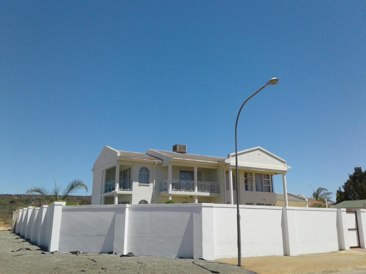 Come Home In Oudtshoorn Self-Catering Units Екстер'єр фото